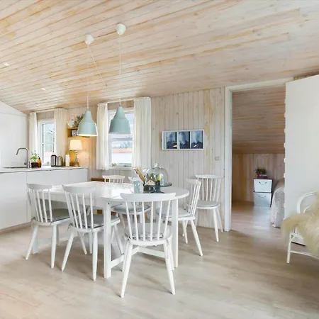 Bl1587-blokhus-karnoevej-1 *